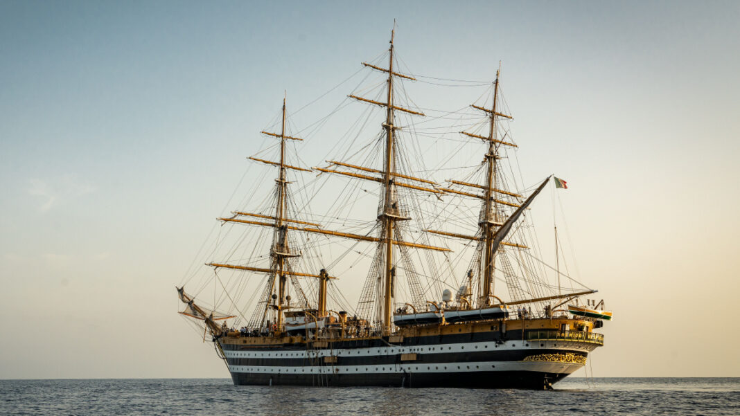 The Amerigo Vespucci World Tour arrives in Qatar.